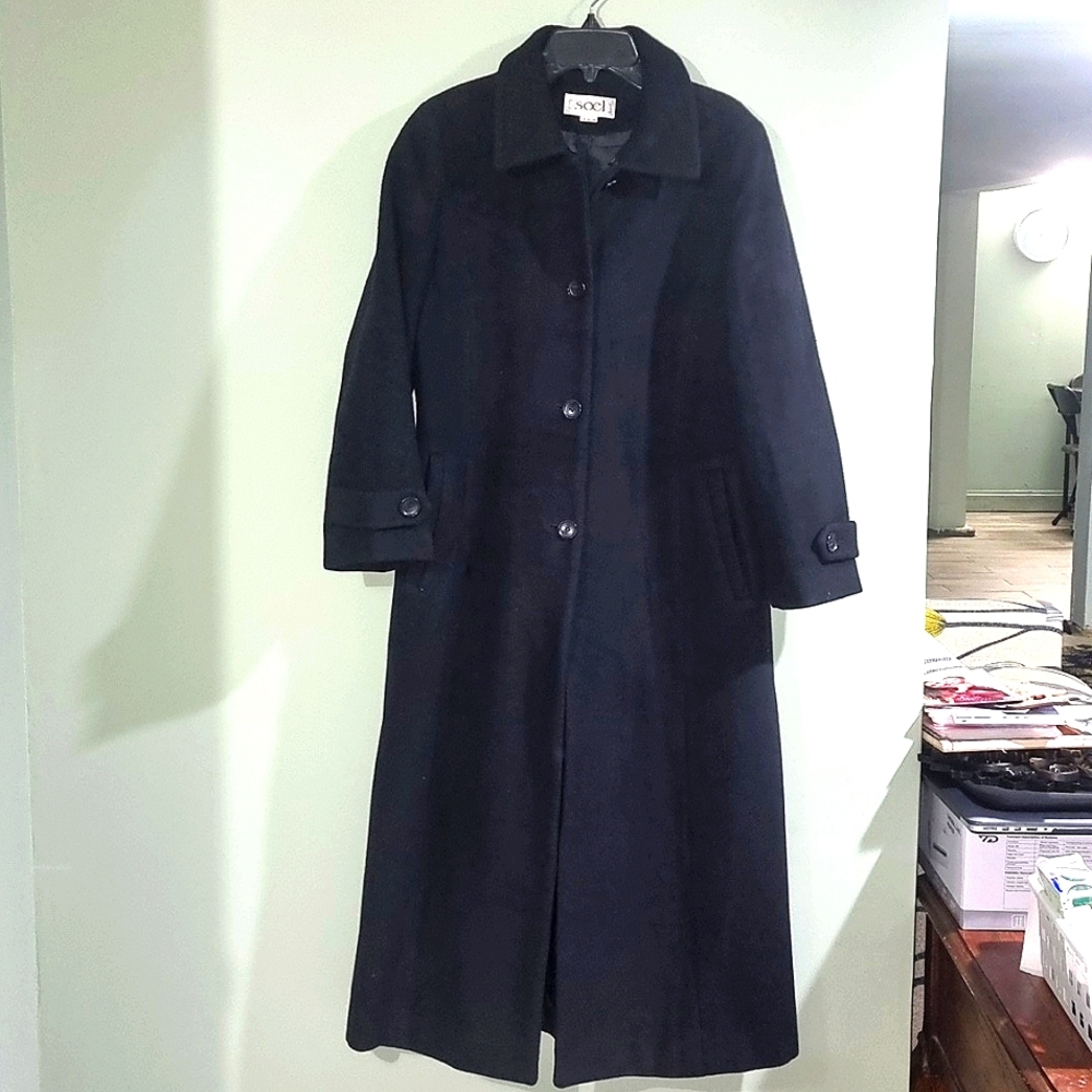 Women's 5'4 full-length long coat